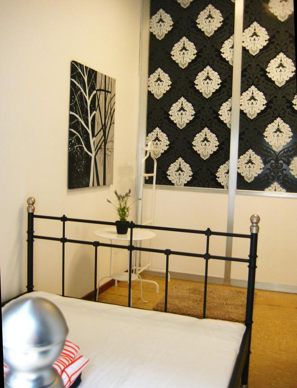 Panda Hostel Милан Экстерьер фото